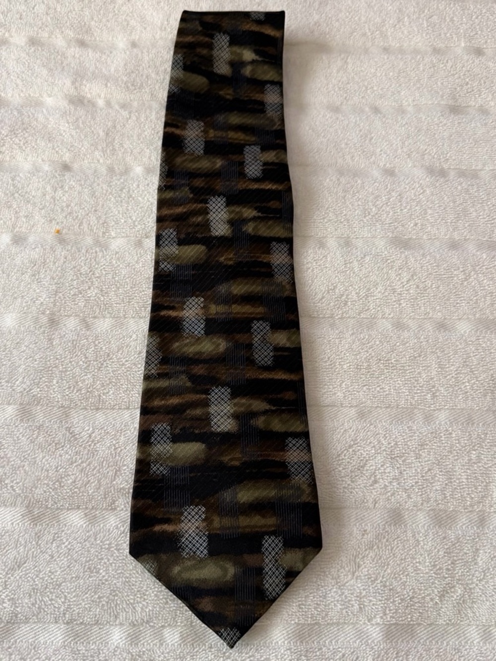 Diane Von Furstenberg Black & Brown Patterned Men's Tie